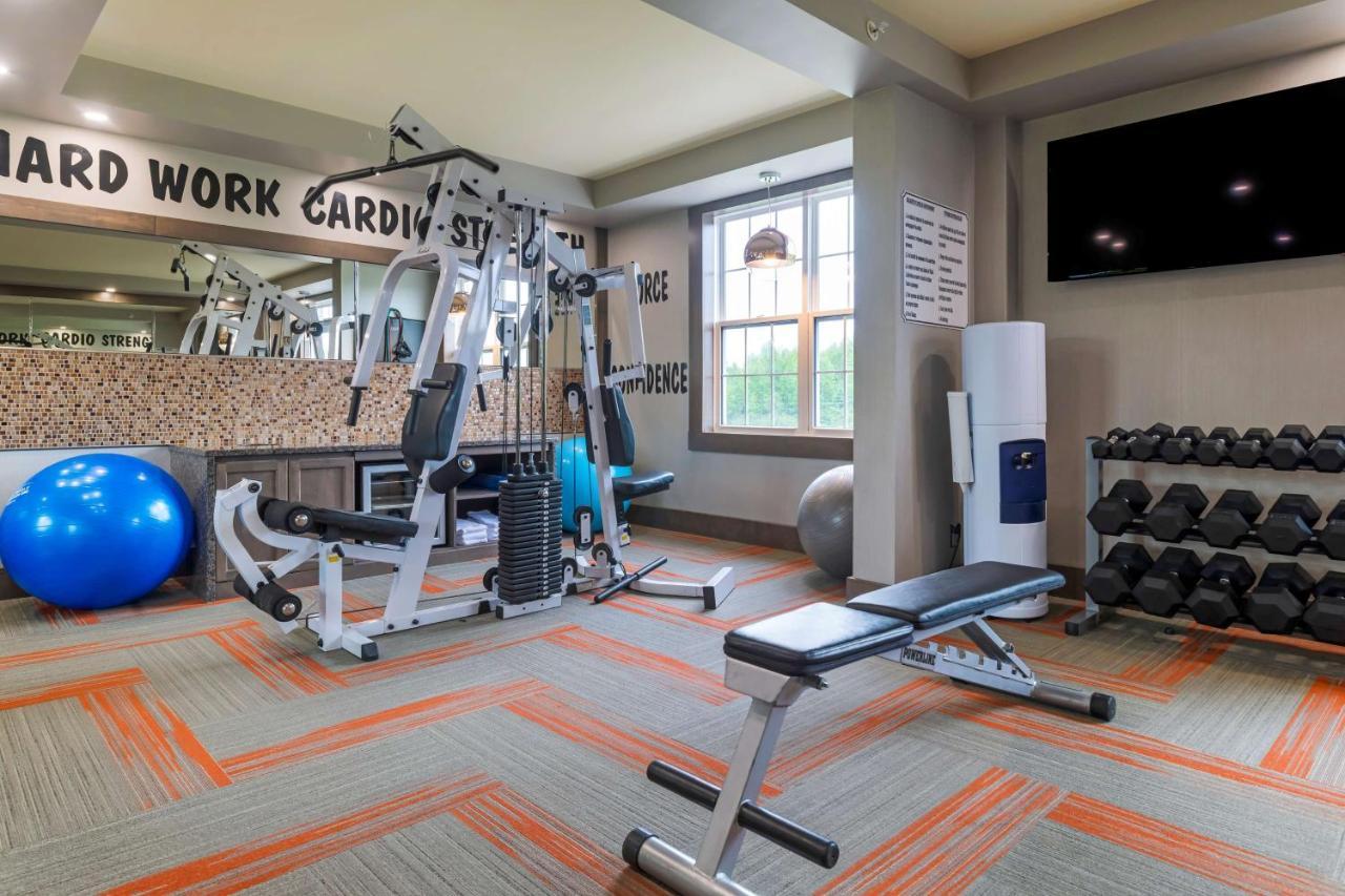 Best Western Plus Grand-Sault Hotel & Suites エクステリア 写真
