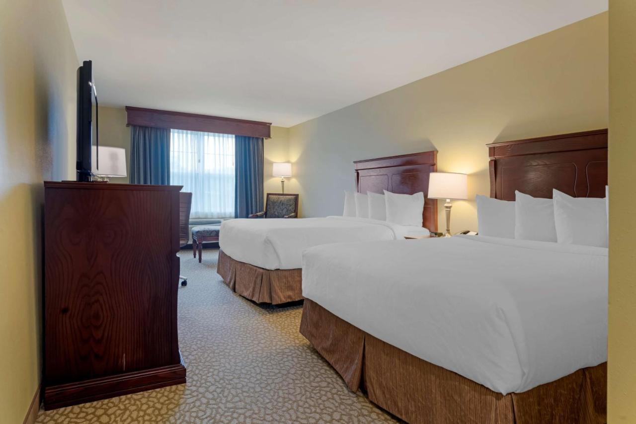 Best Western Plus Grand-Sault Hotel & Suites エクステリア 写真