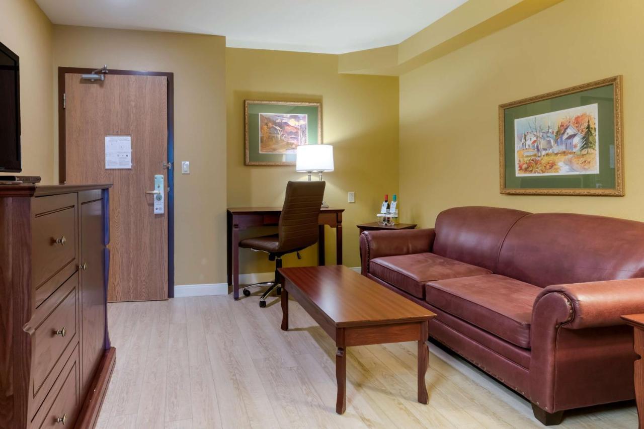Best Western Plus Grand-Sault Hotel & Suites エクステリア 写真