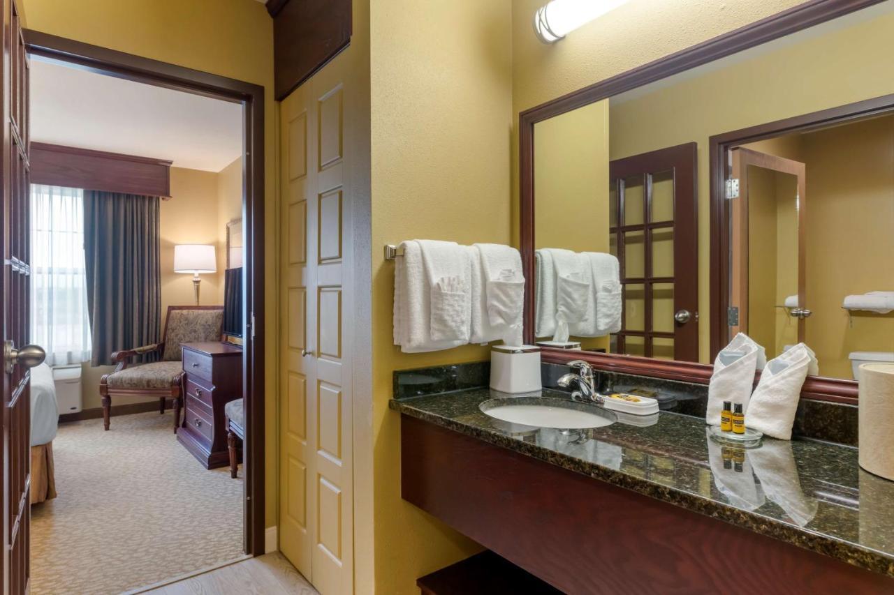 Best Western Plus Grand-Sault Hotel & Suites エクステリア 写真