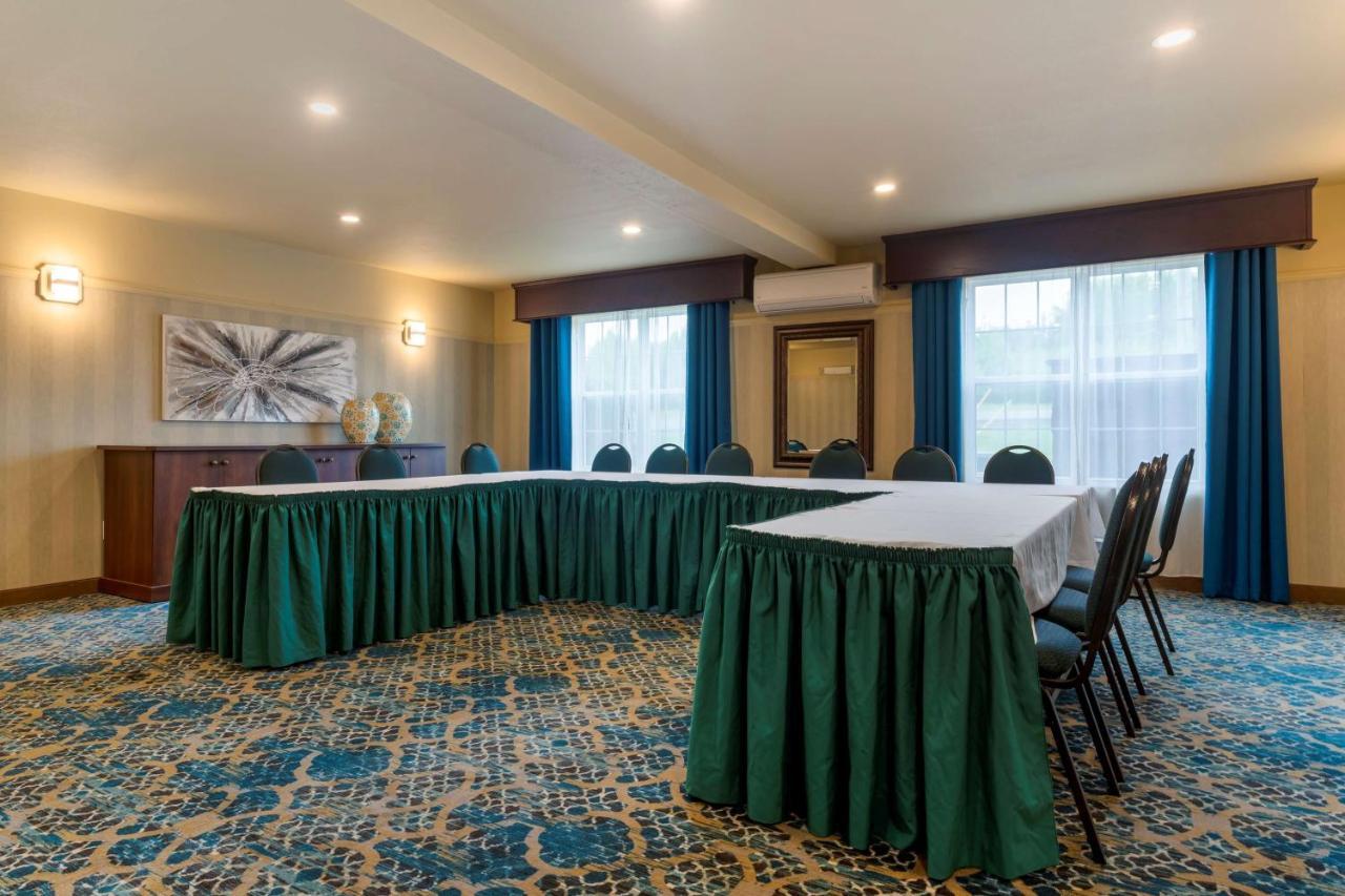 Best Western Plus Grand-Sault Hotel & Suites エクステリア 写真