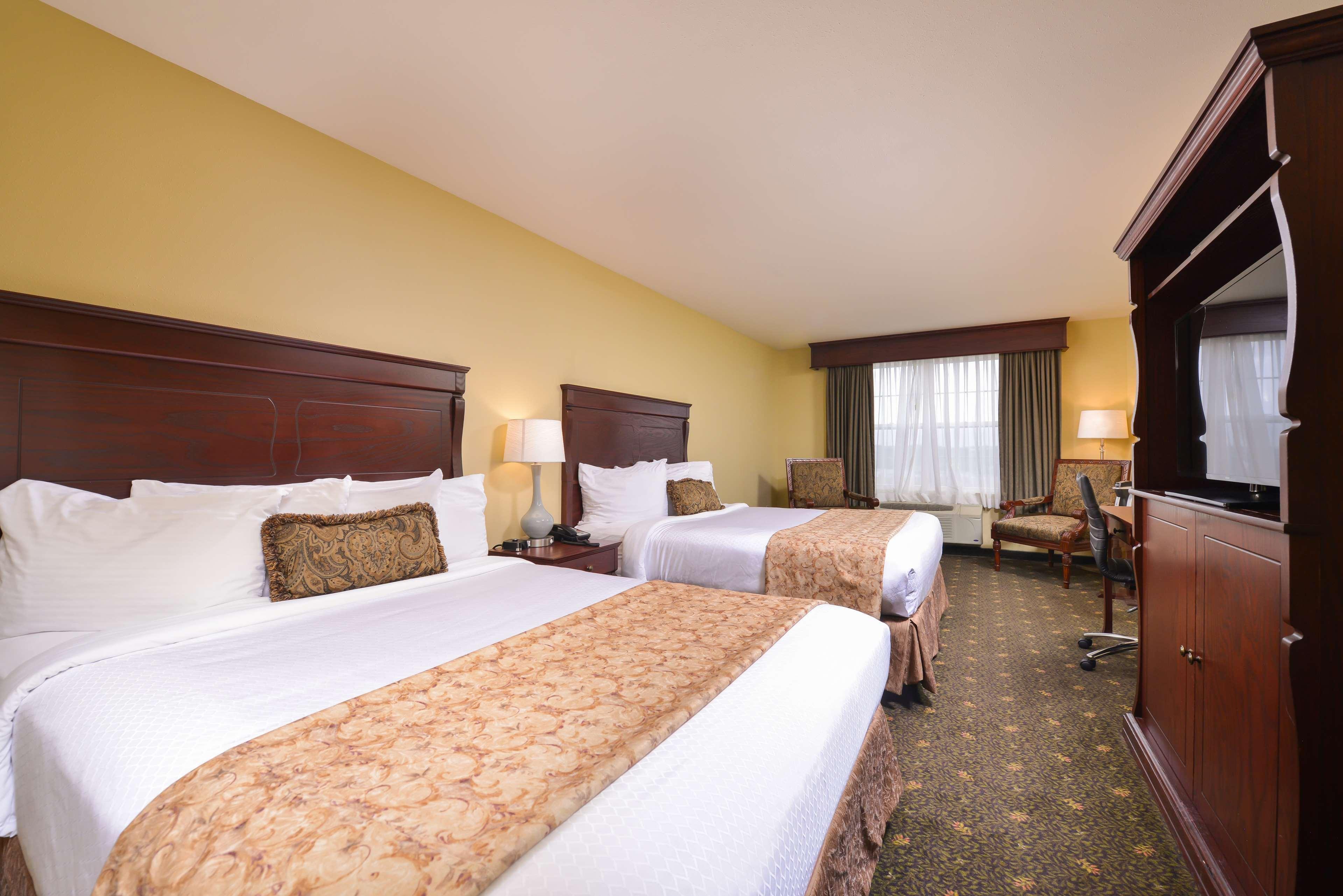 Best Western Plus Grand-Sault Hotel & Suites エクステリア 写真