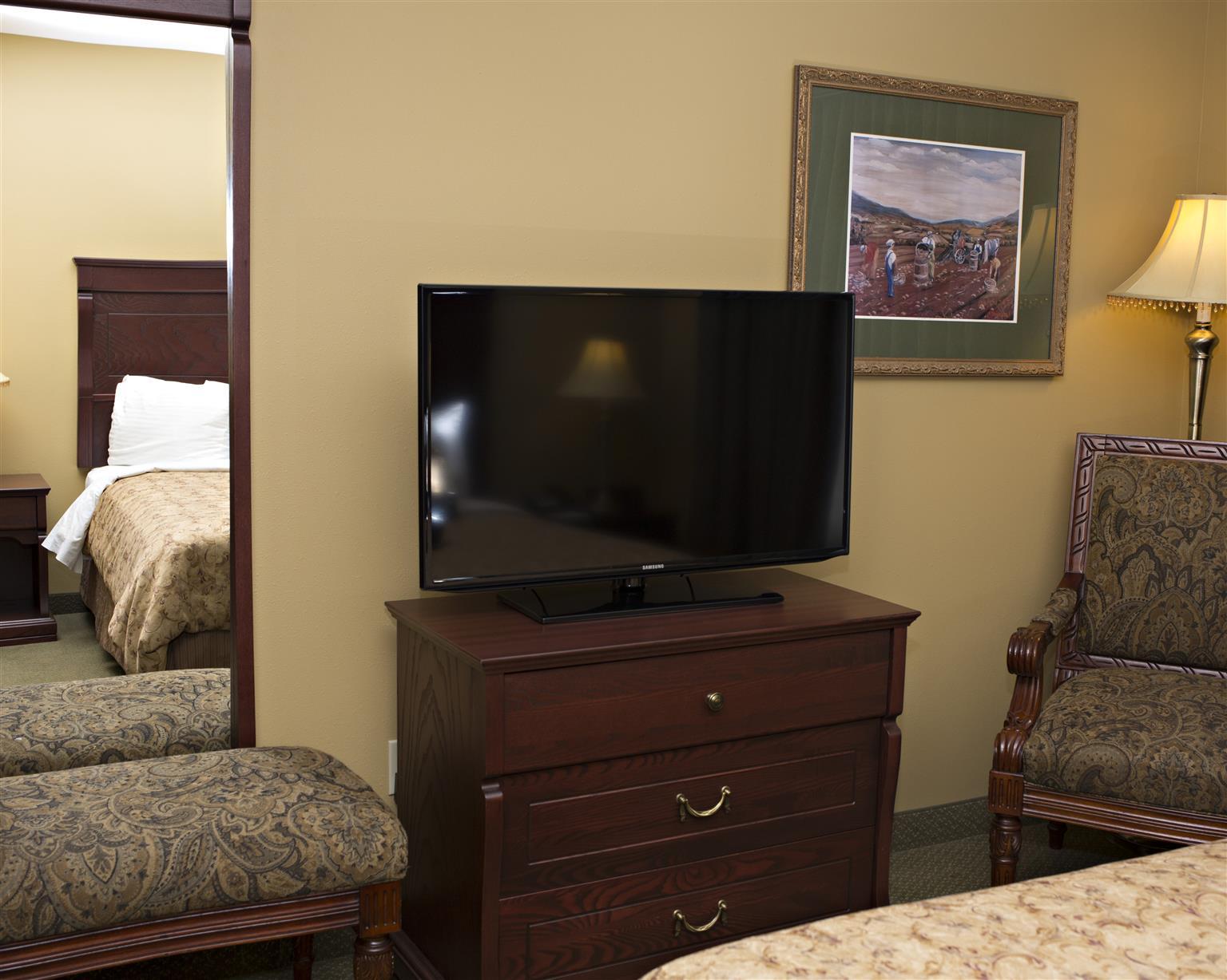 Best Western Plus Grand-Sault Hotel & Suites エクステリア 写真